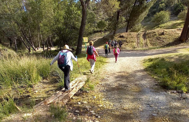 Walk with Granada Rutas - Senderismo en Granada